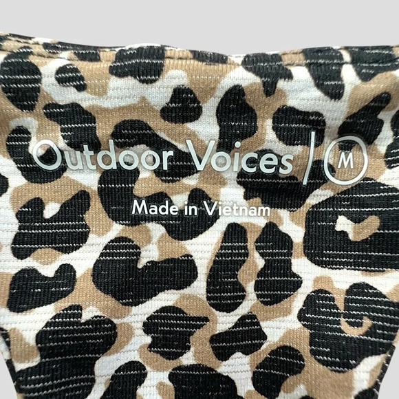 OUTDOOR VOICES CROP TOP SPORTS BRA LEOPARD PRINT | MEDIUM - Picture 8 of 8